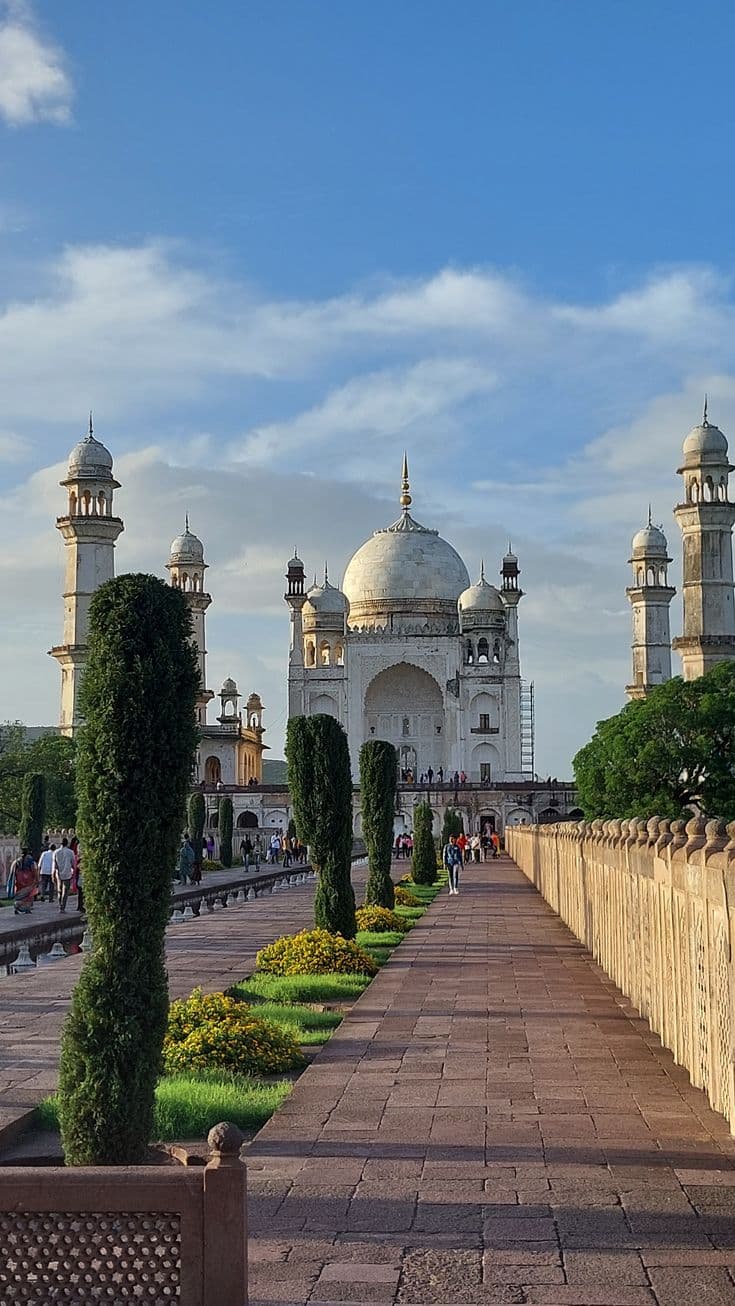 Pune to Chhatrapati Sambhajinagar (Aurangabad) Cab Route